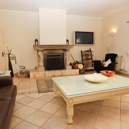 Golfinho In Alvor With 5 Bedrooms Villa